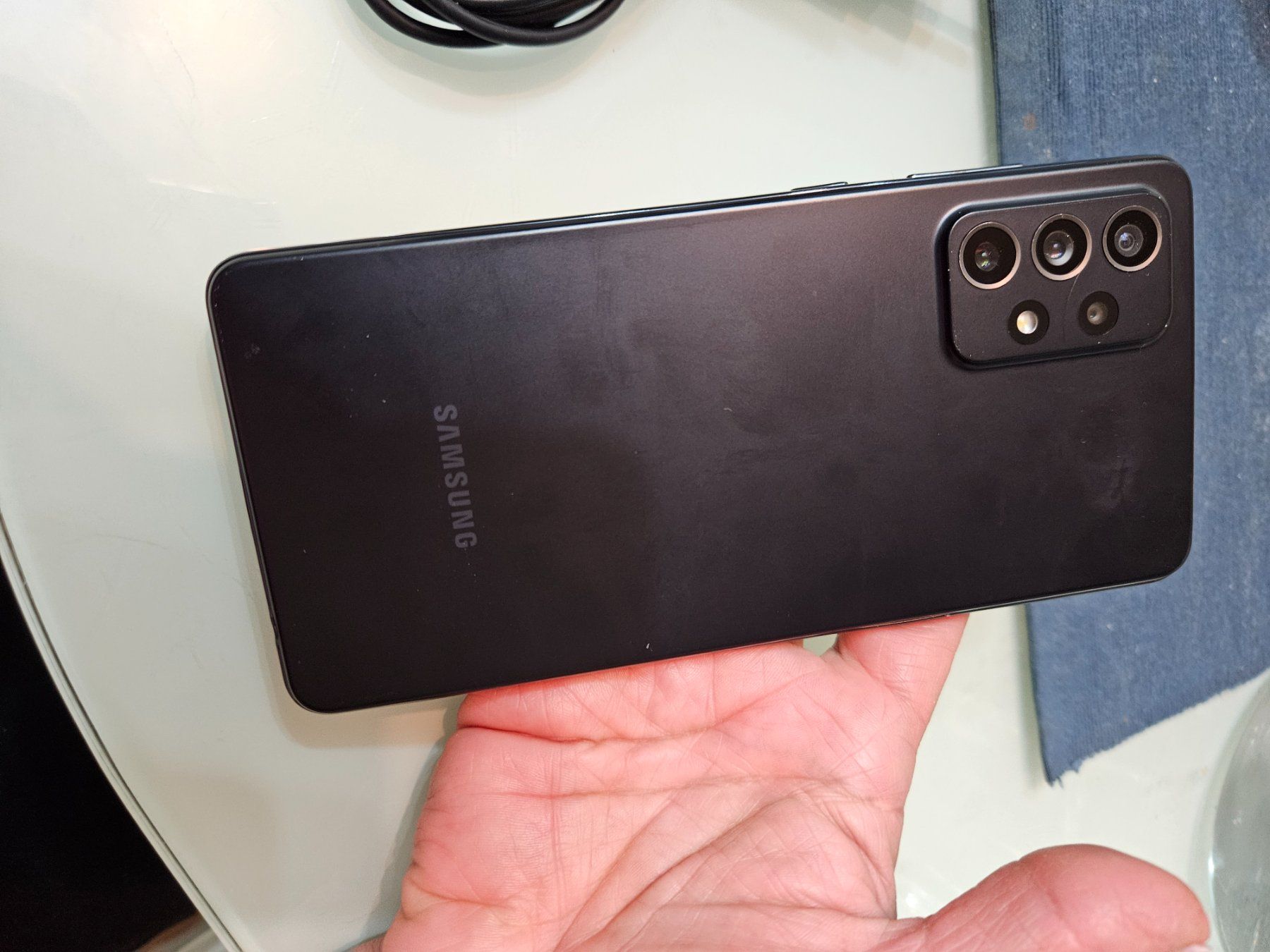 Samsung Telefoni cellulari / Smartphones: Samsung A72 black 128gb Duos – Usato da St. Gallen venduto da Juhasli 3