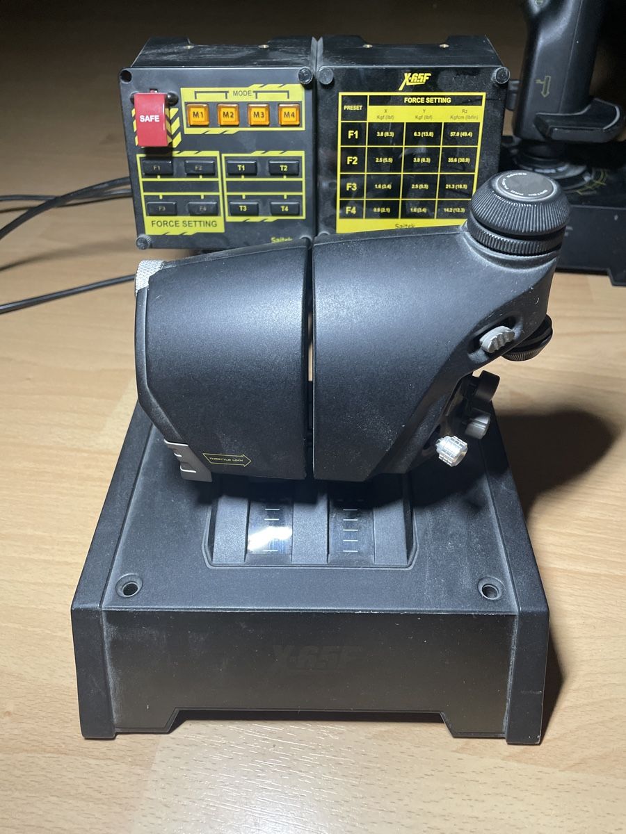 Saitek Controller: Joystick Saitek ProFlight für Flugsimulator – Gebraucht aus Niederuzwil von  2