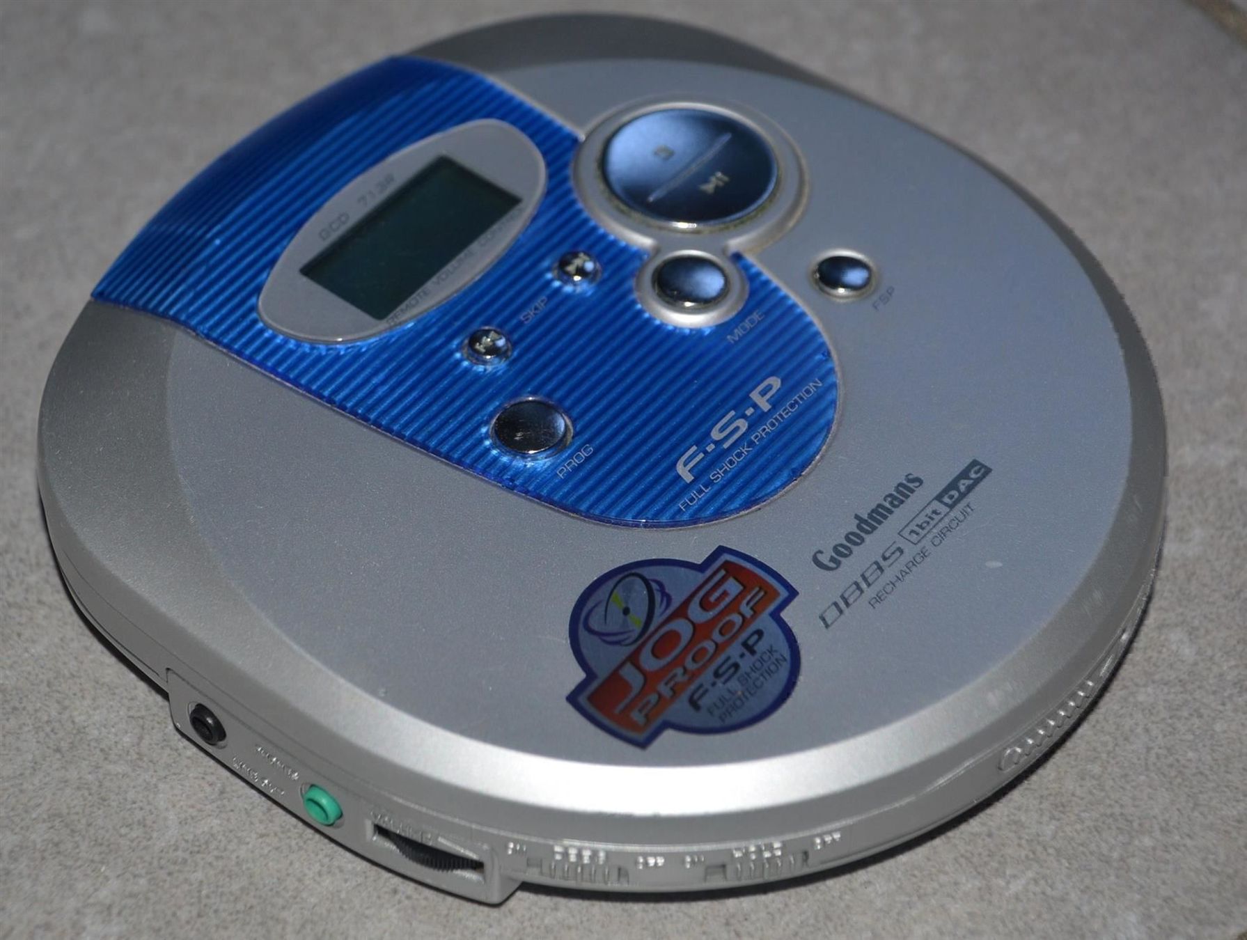 Lettore multimediale portatile: Discman Goodmans GCD 713R – Usato da Collonges venduto da arashee 2