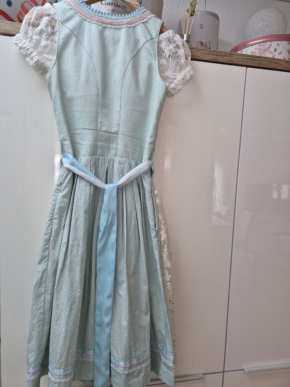 Vestiti: Dirndl, hellblau mit Spitzenschürze, Gr. 32, inkl. Bluse👗 – Usato da Richterswil venduto da ChristinW01 2