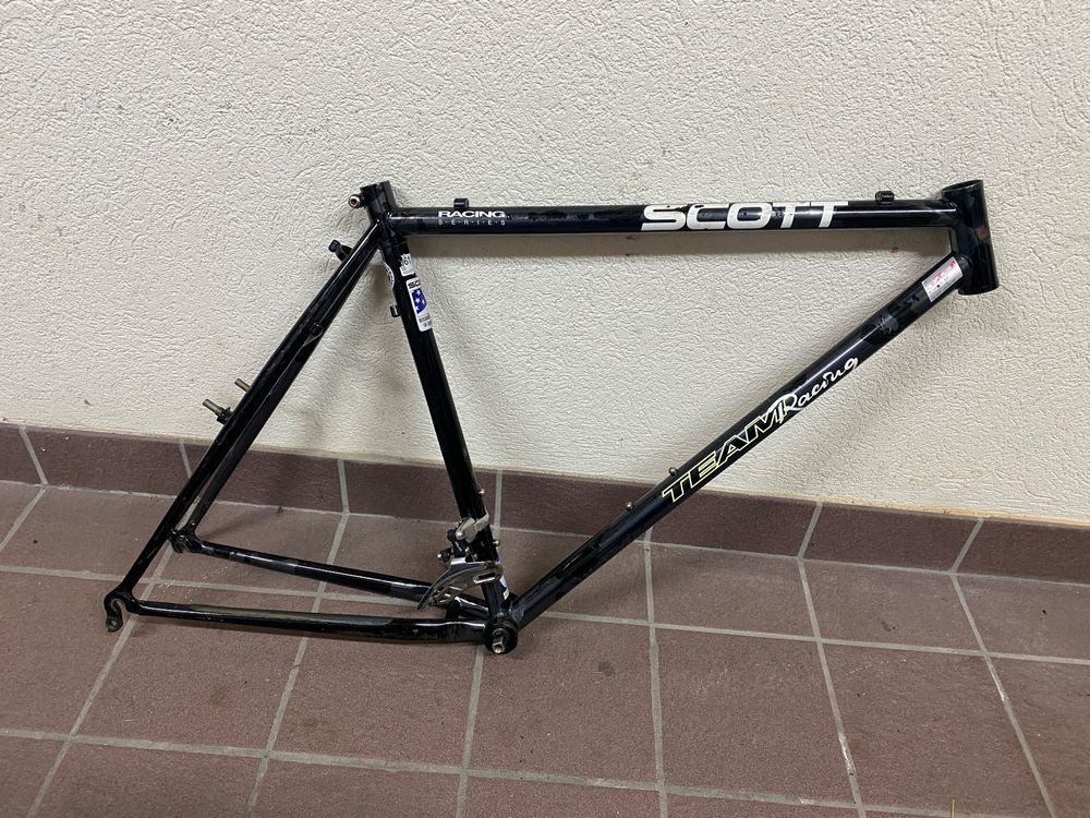 Presentación del SCOTT-SRAM MTB Racing Team, el equipo XCO de