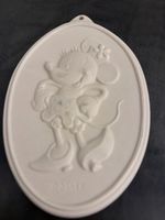 Disney Minnie Maus Backform Relief 