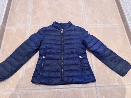 Moncler NWT Uebergangsjacke mit DIST, 9J 134 (10J)