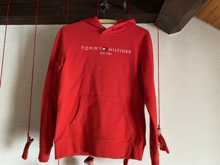 Sweat Tommy Hilfiger rouge M (164)