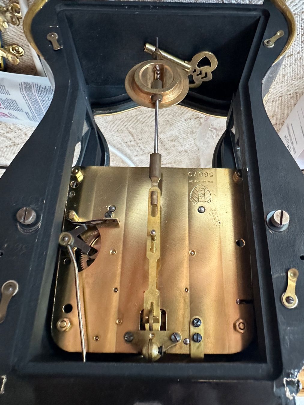Orologi da terra & Orologi da parete: Neuenburger Pendule von Le Castel – Usato da Winterthur venduto da swiss_Typo 2