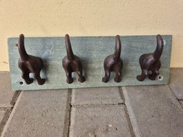 Garderobe / Hacken, massiv, "Hübsche Hunde- /Katzen hintern"