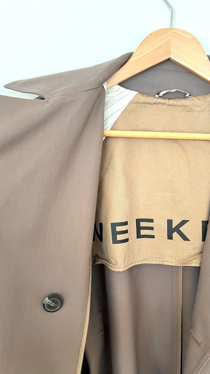 Max Mara Cappotti: Max Mara Weekend Trench Coat – Nuovo (secondo la descrizione) da Schlieren venduto da tan_5tgy 7