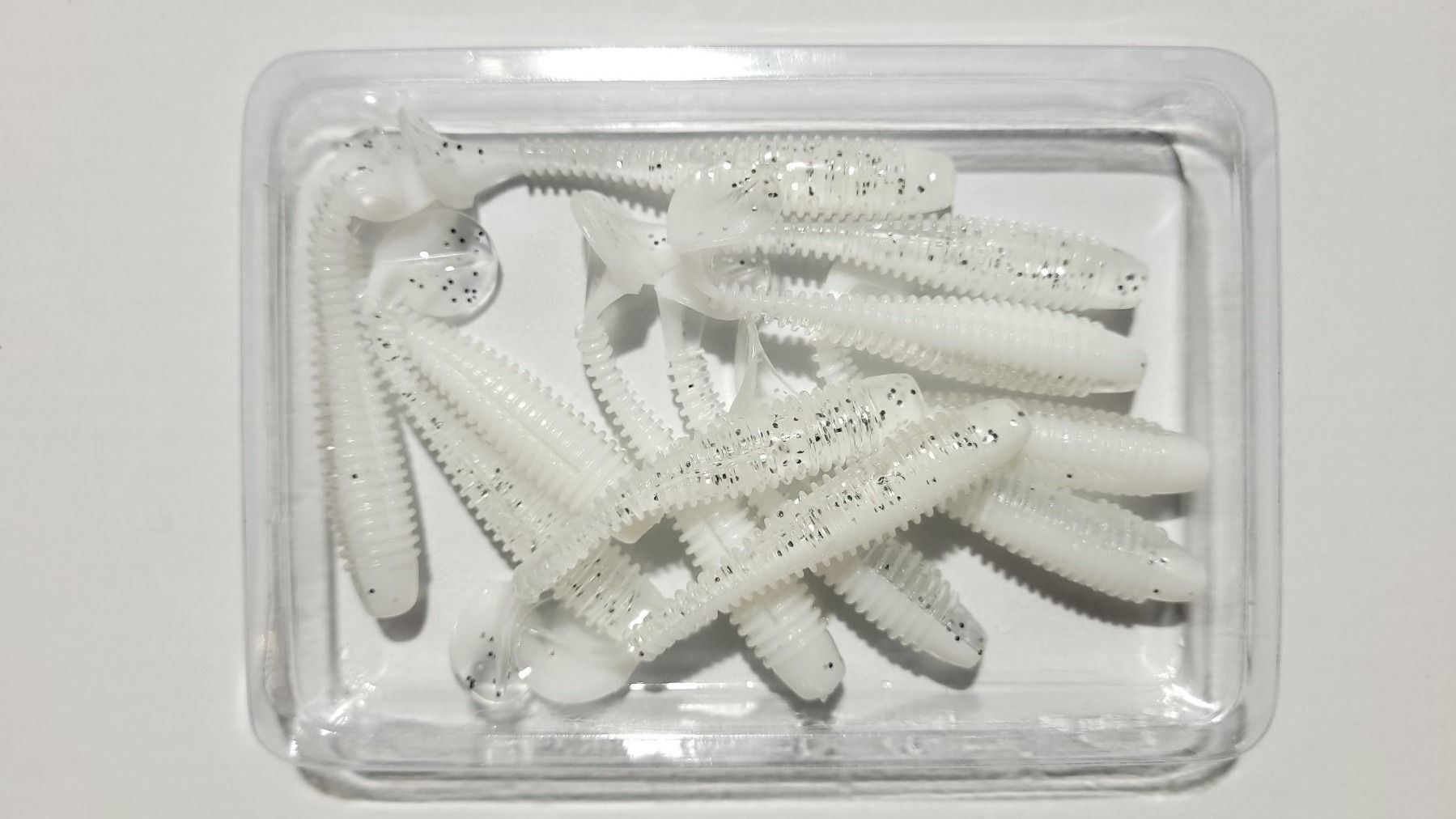 Esche: Gummifisch - Cristal/Glitter 6.5cm – Nuovo e nell'imballaggio originale da Oberentfelden venduto da TyphoonTackle