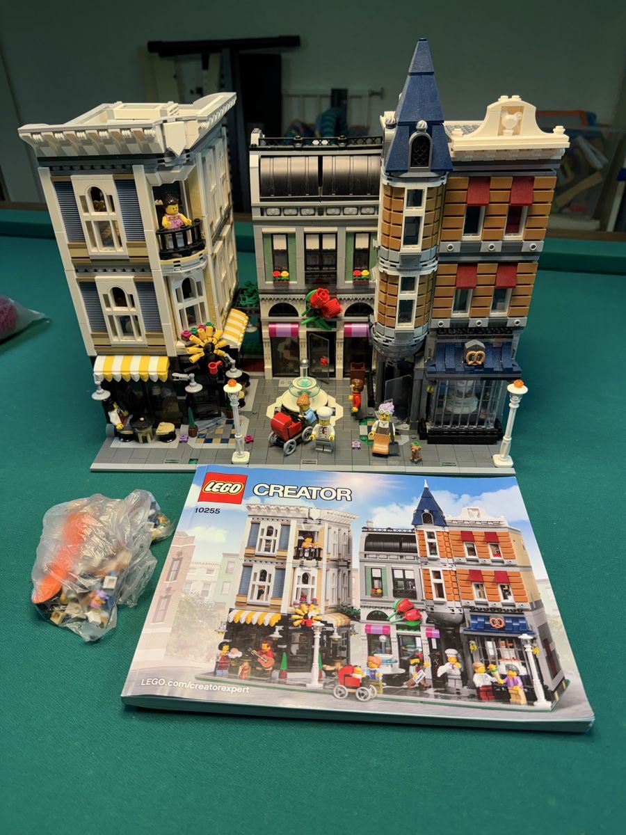 Lego Kit di costruzioni: Lego city 10255 – Nuovo (secondo la descrizione) da Wettingen venduto da elybis 1