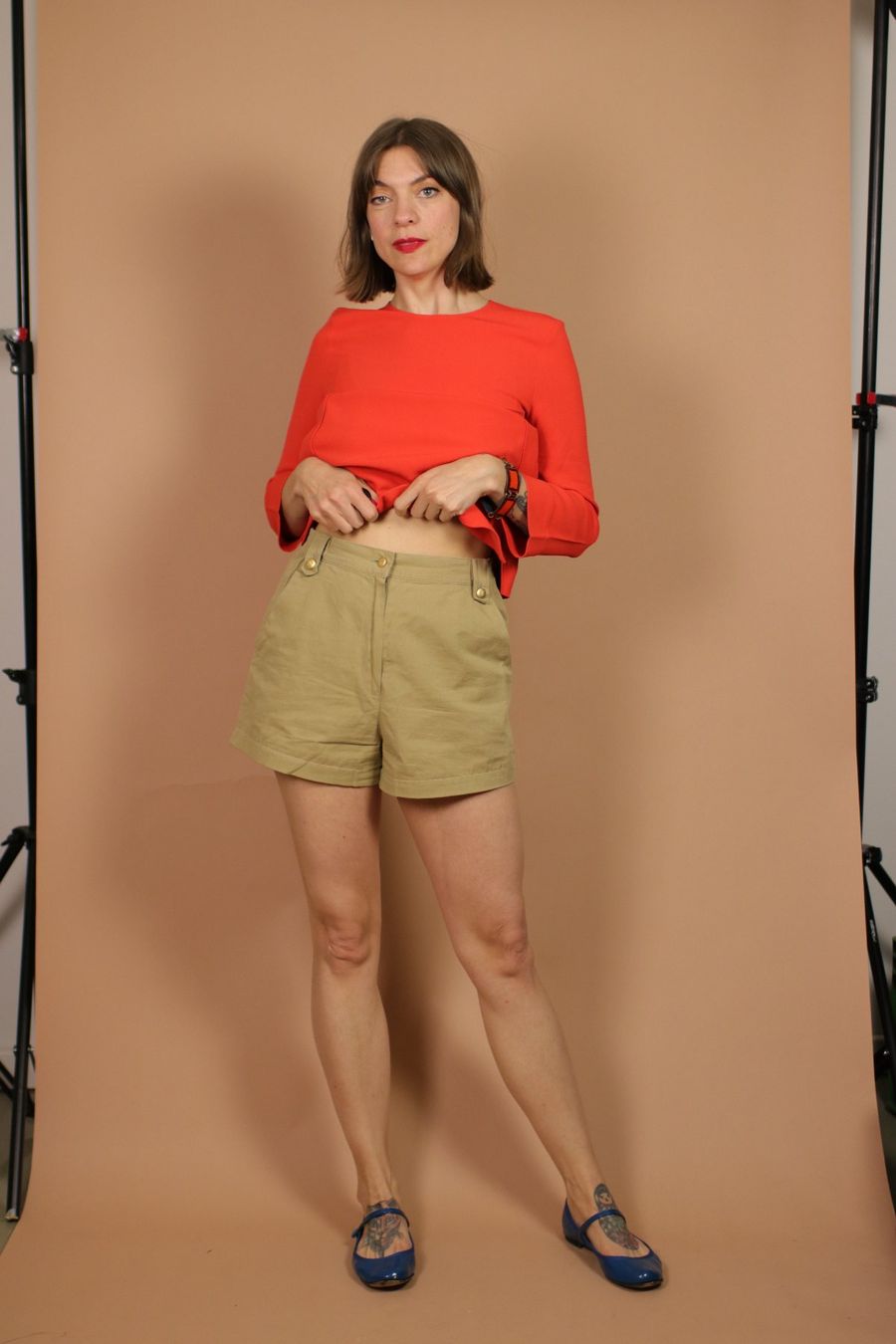 Burberry Pantalons: 1980s BURBERRY Beige Shorts - Size S – D'occasion à Hombrechtikon par BAZ-Vintage