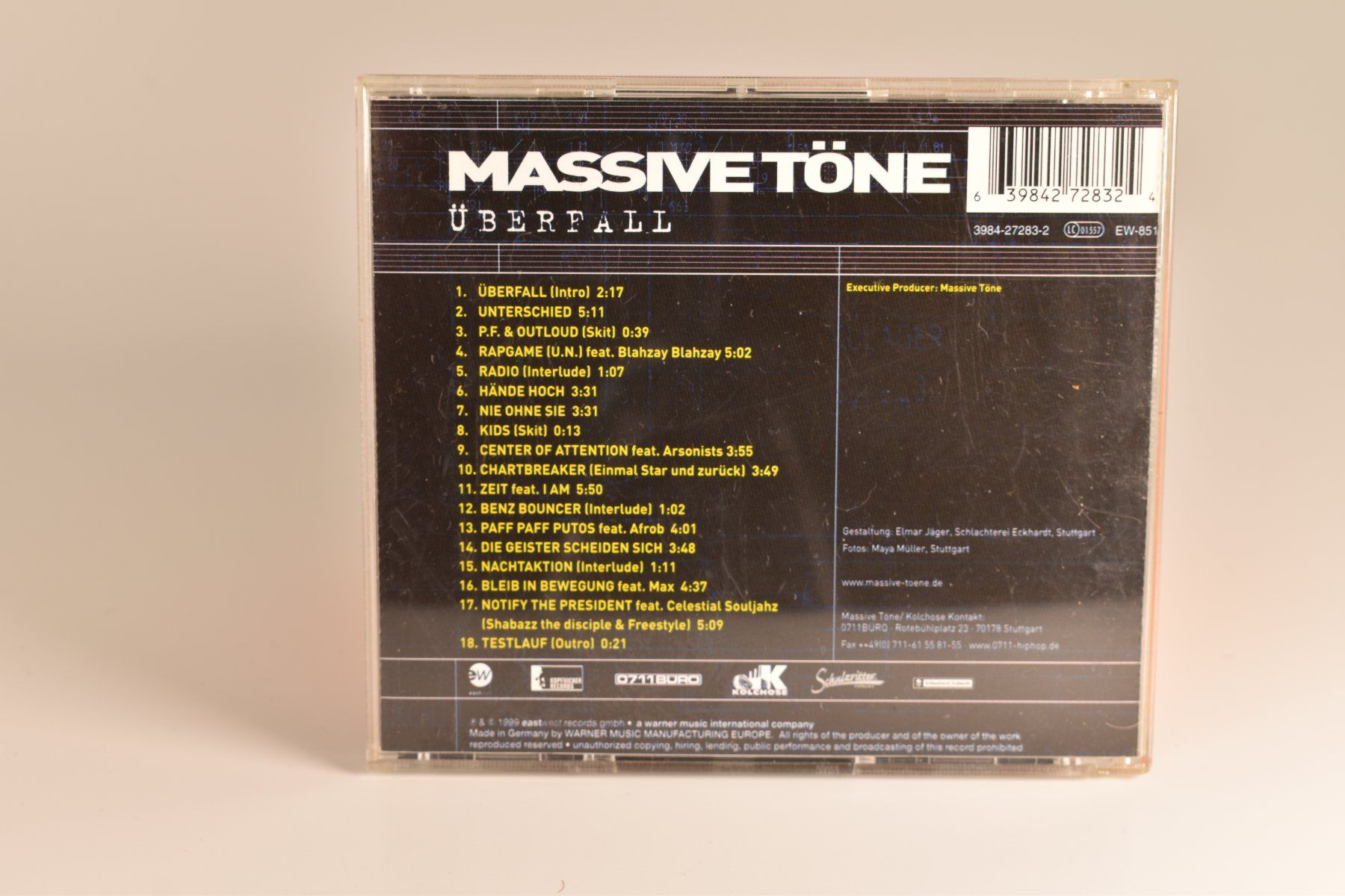 CD: Massive Töne – Überfall (CD) – Usato da Azmoos venduto da greenstone13 1
