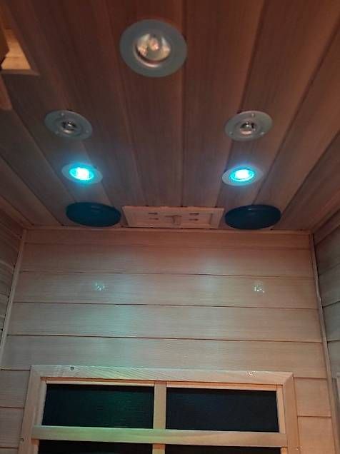 Sauna & Accessori: Infrarot-Sauna – Usato da Savognin venduto da Toplife53 3