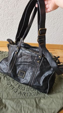 Wenig gebrauchte Lederhandtasche CAMPOMAGGI