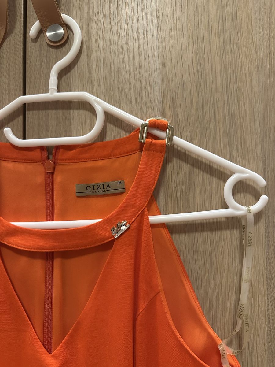 Vestiti: Gizia Orange Dress 36 – Usato da Horgen venduto da Elizhadz 4