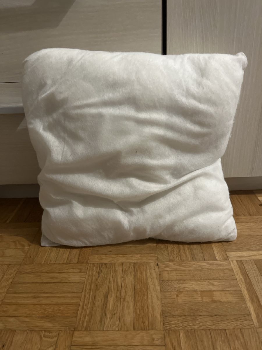 Kissen: Kissen – Gebraucht aus Murten von Selina3