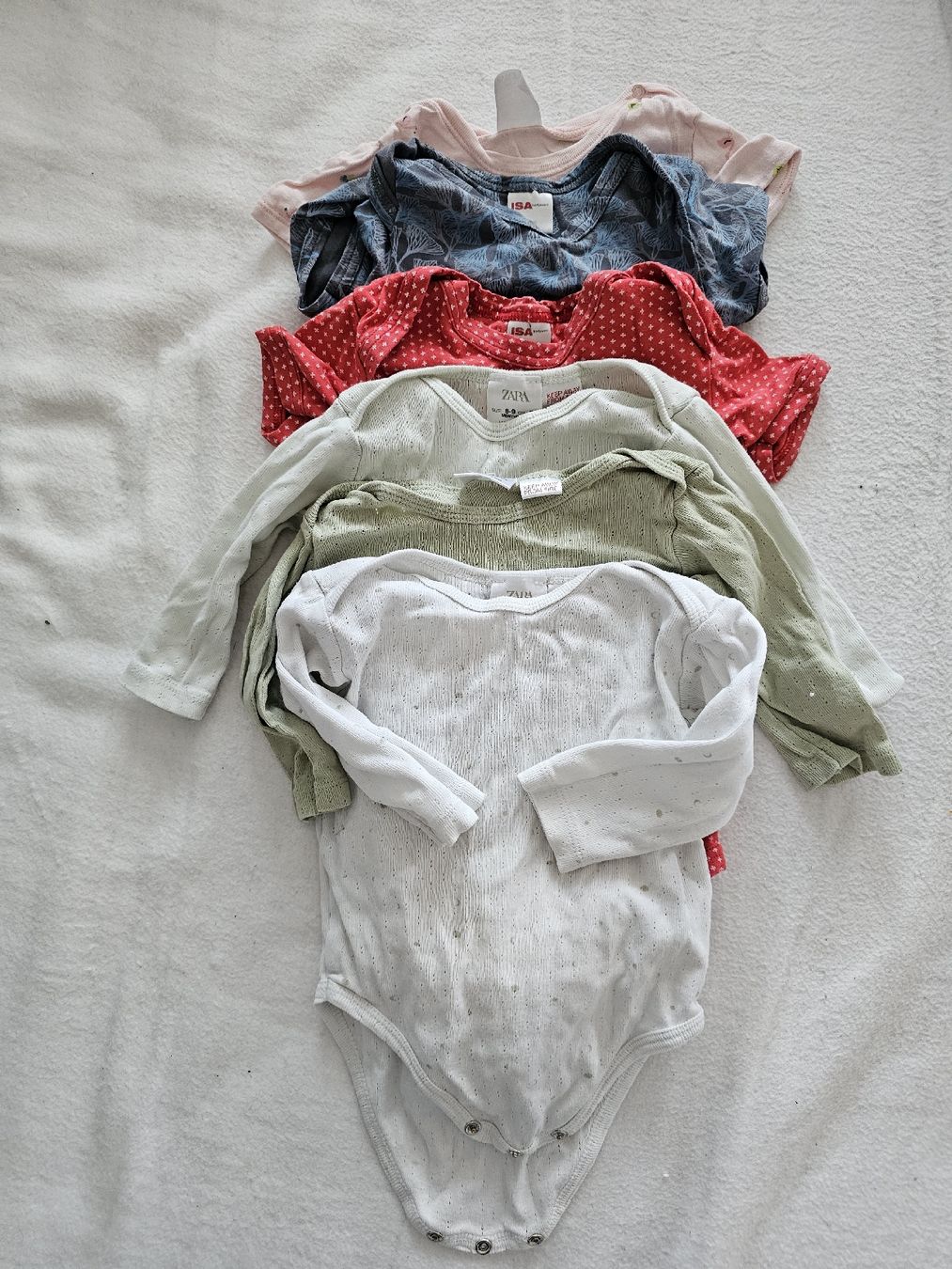 Lotti & Set di vestiti: Grosses Kleiderpaket Mädchen 74 – Usato da Kesswil venduto da yanat