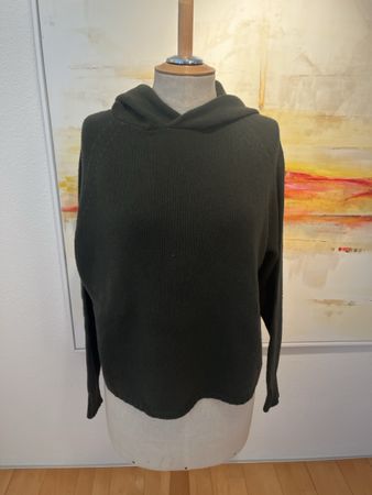 Mary Ya Strick-Hoodie, Olivgrün, Grösse M - neu!