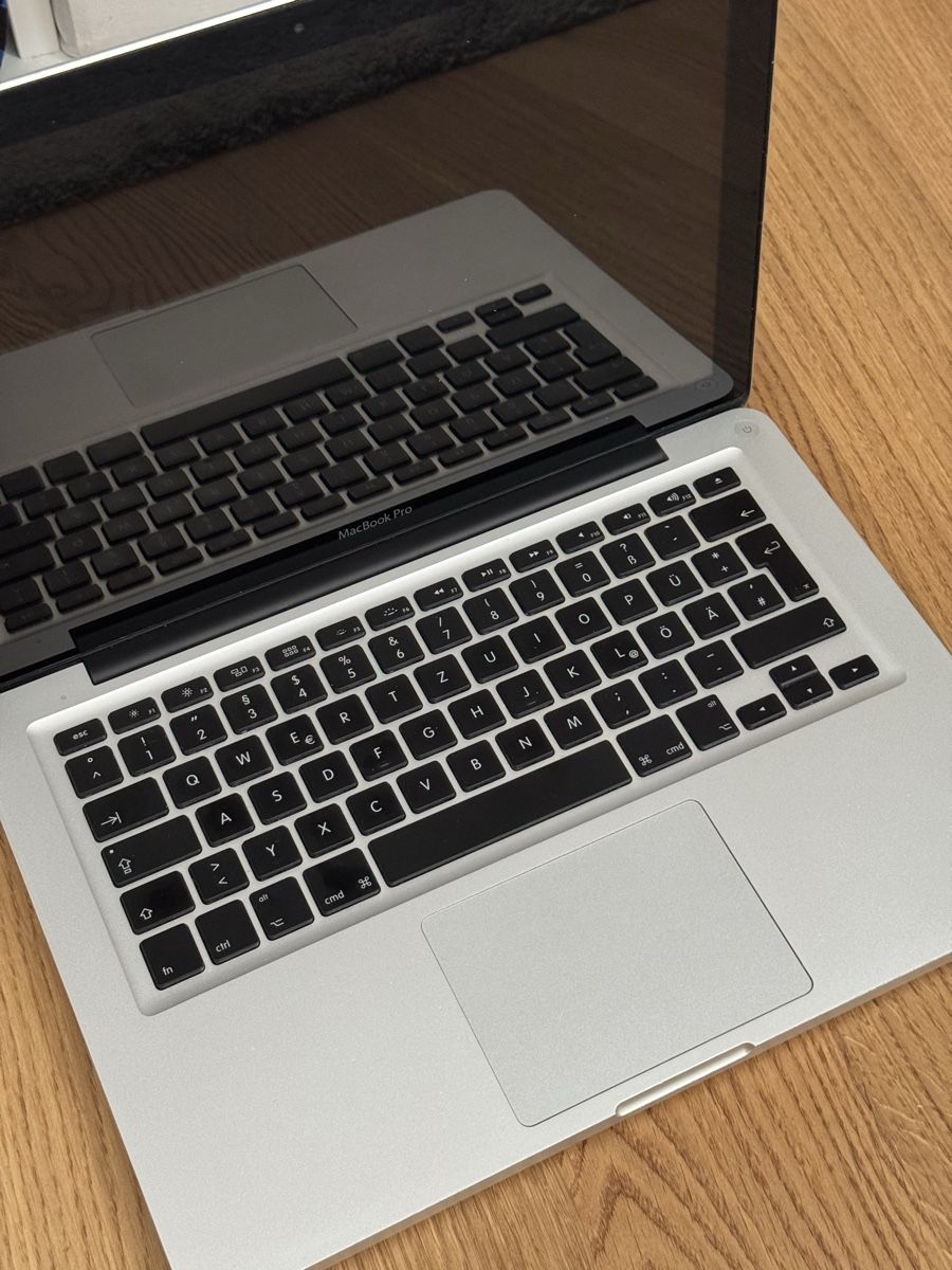 Apple Notebooks: Apple MacBook Pro 13 Zoll  – Defekt aus Chur von nica_jo 4