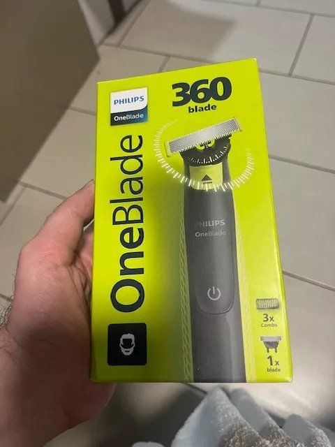Philips Rasierapparate & Rasierklingen: Phlips Oneblade 360 rasoir face – Neu und originalverpackt aus Noville von Berlusconi55