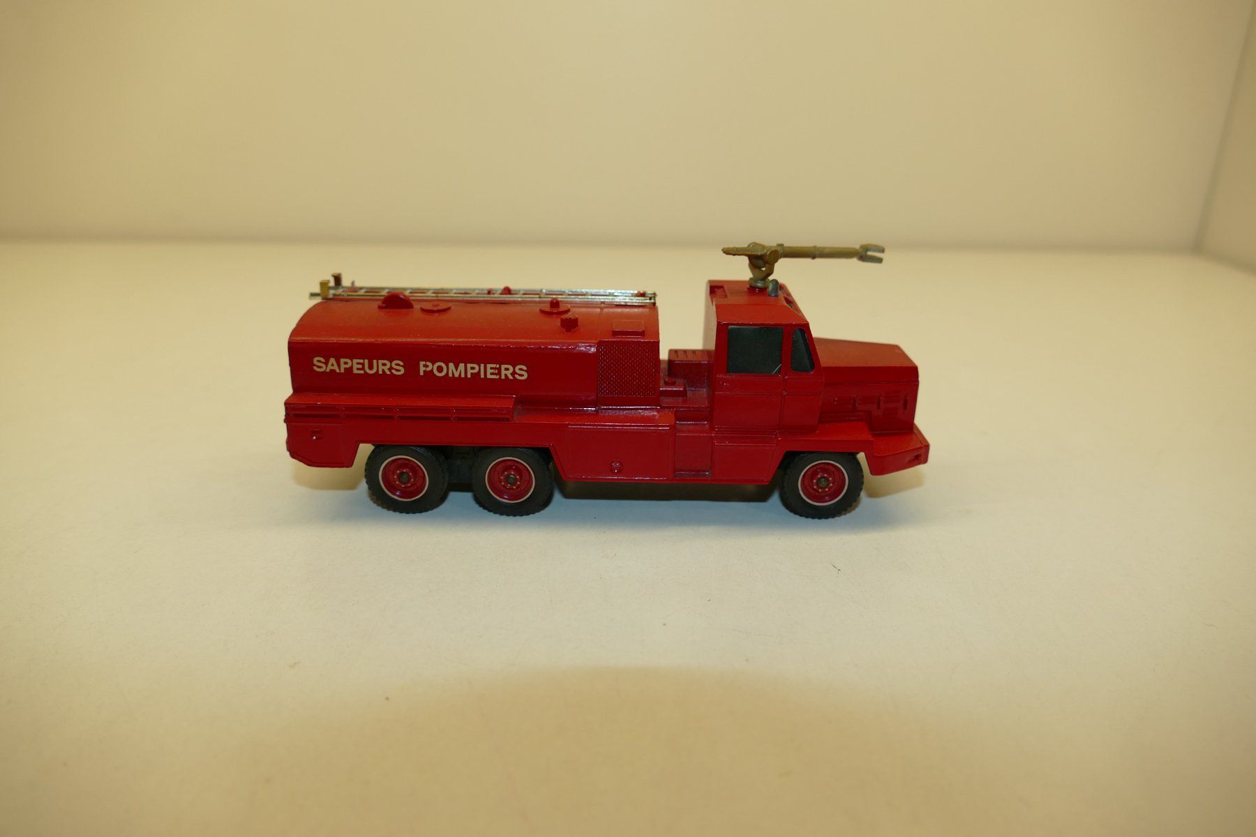 Solido Modellautos: Solido 1:50: Berliet lance mousse GBC34 – Gebraucht aus Niederhasli von rail-duerst 3