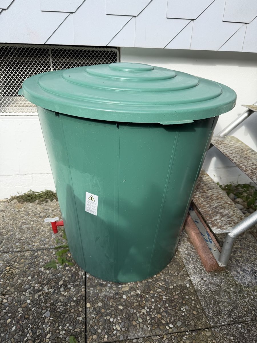 Gardena Pompe & Parti di ricambio: Wasserpumpe Gardena 4700/2 – Usato da Biel/Bienne venduto da ArturP 3