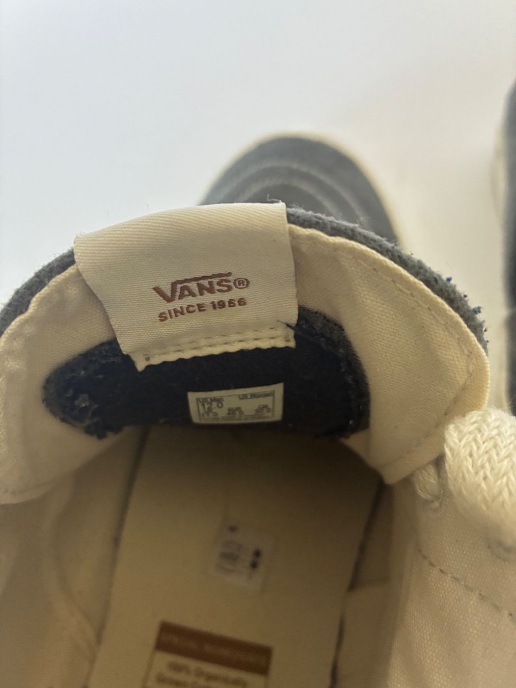 Vans Chaussures hommes: Vans Schuhe Gr. 46 – D'occasion à Fribourg par waves55 4