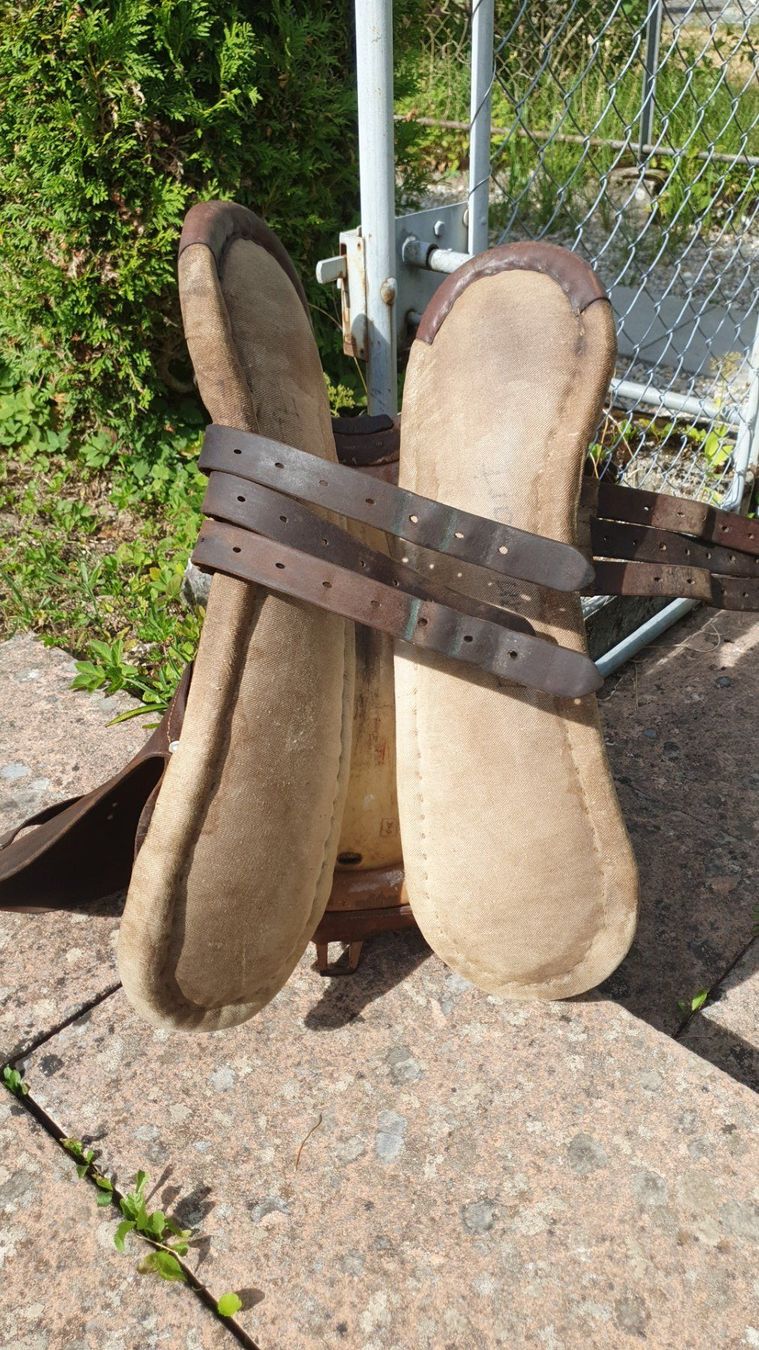 Selle & Accessori: Kavalleriesattel mit Sacoche und Zaumzeug – Usato da Winterthur venduto da Wuga 7