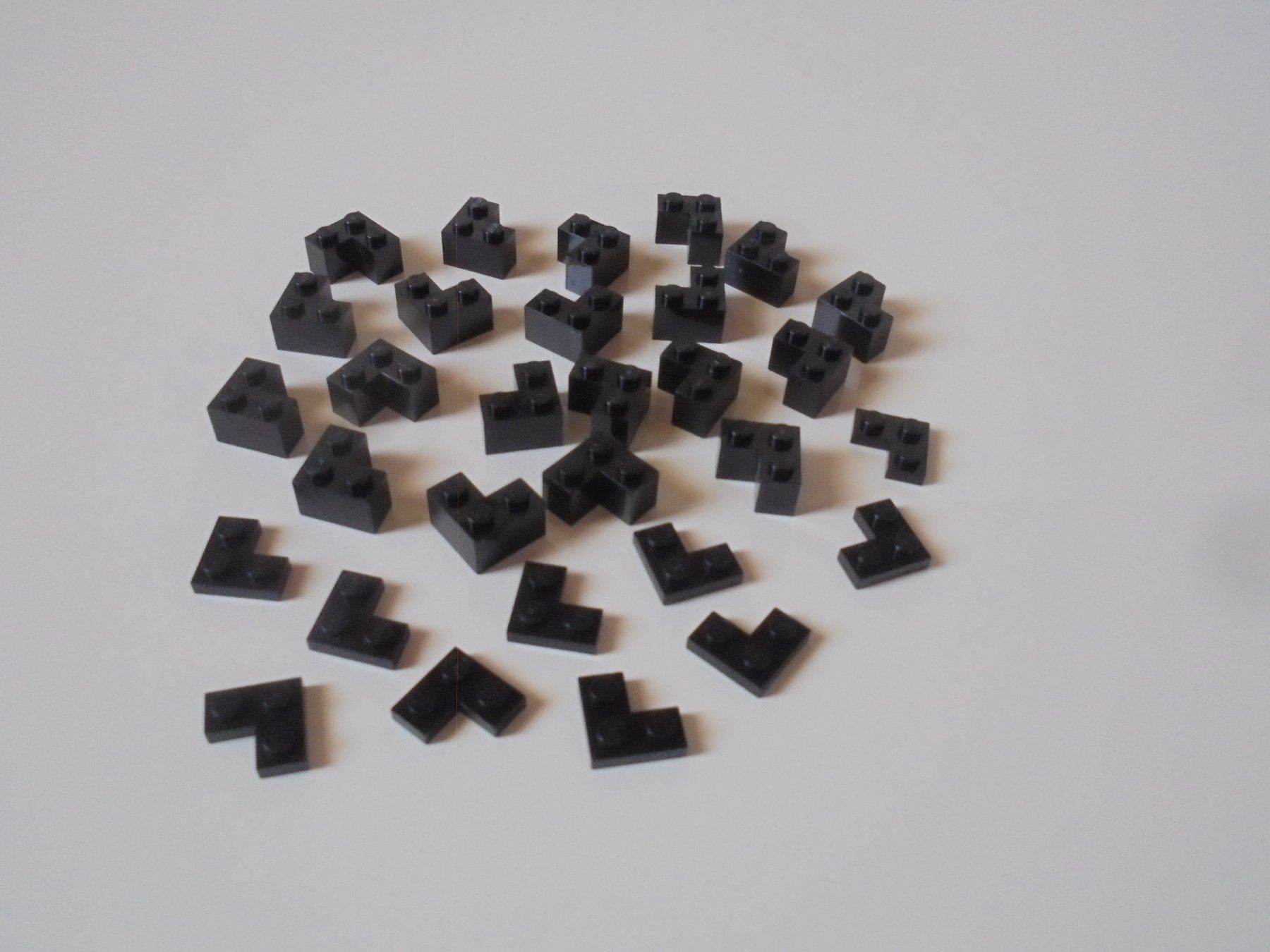 Lego Spielzeuge: LEGO - 30 - SCHWARZE - ECKEN – Gebraucht aus Gelterkinden von ajdt4