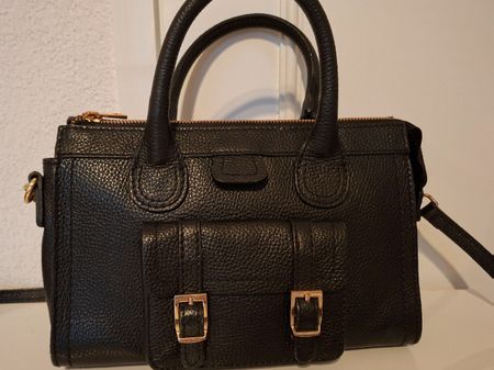 Sac à main en cuir noir Made in Italy – Style cartable
