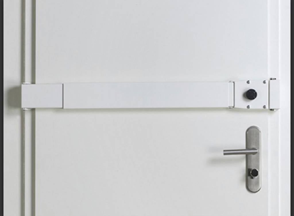 Porte: Barre de sécurité pour porte d'entrée  – Usato da Genève venduto da dan_lyv8