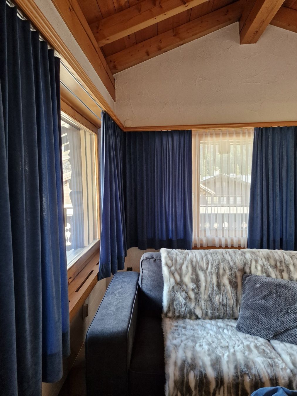 Rideaux: 7 Stück Nacht Vorhänge – D'occasion à Conters im Prättigau par baffe