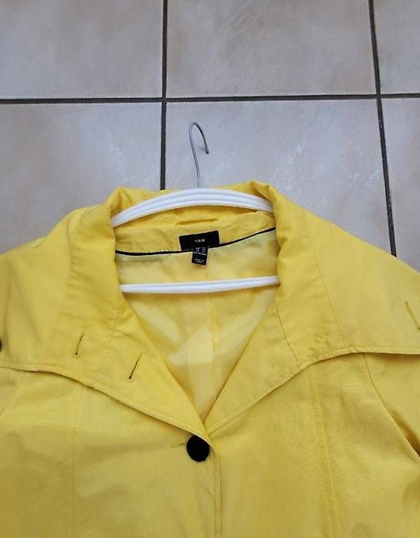 H&M Vestes: Dünne Jacke/ Grösse 44 – D'occasion à Kallnach par _blub_ 1