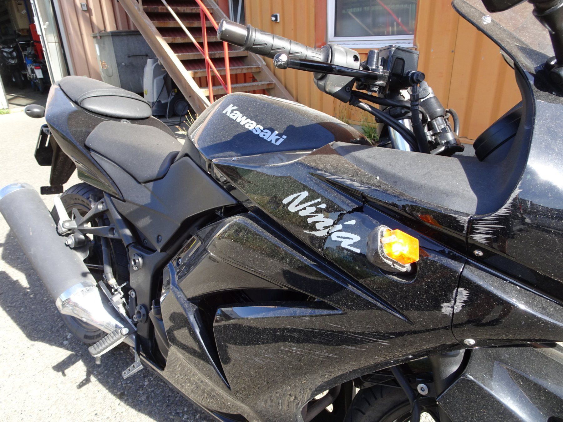 Kawasaki Strasse: Kawasaki Ninja 250 Noir – Defekt aus Sévaz von Liberty012 6
