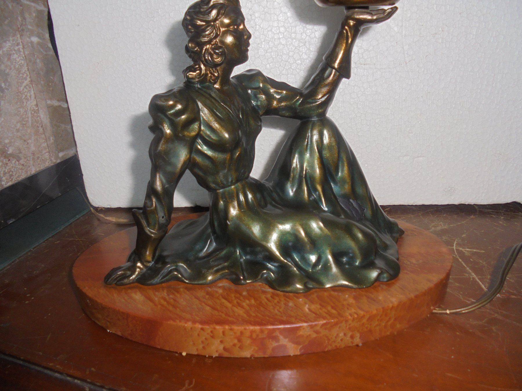 Lampen: Antike, kleine Tischlampe ca. 1940 – Gebraucht aus Camorino von Hunpete 4
