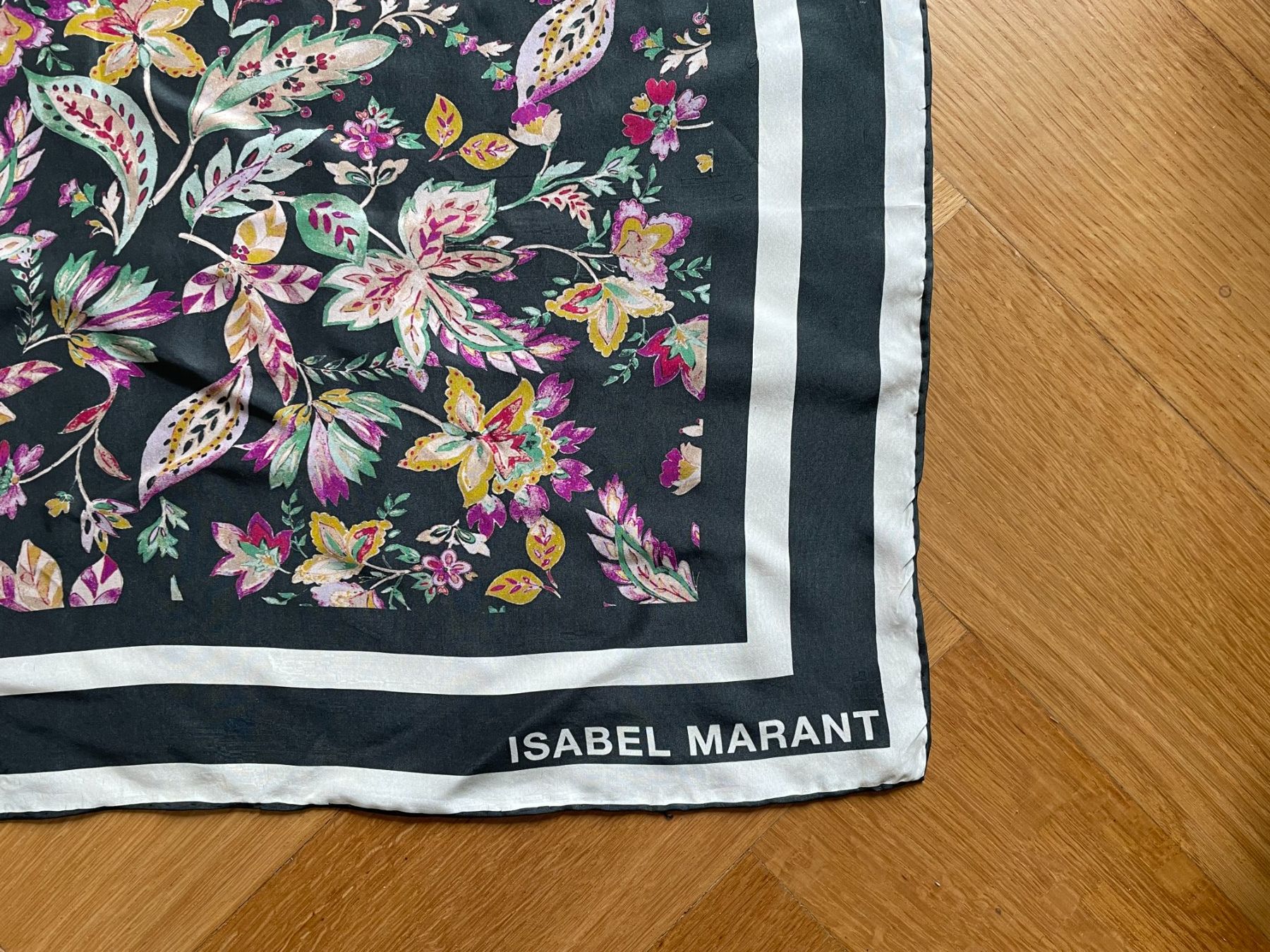 Isabel Marant Foulard & Sciarpe: Isabel Marant silk scarf – Usato da Vevey venduto da sae_x6fg 3