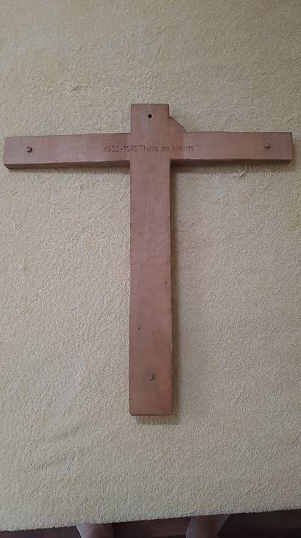 Statuette: Jesuskreuz Handgeschnitzt – Usato da Giswil venduto da aethra 2