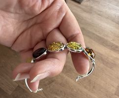 Elegantes Silberarmband mit baltischen Bernsteinen