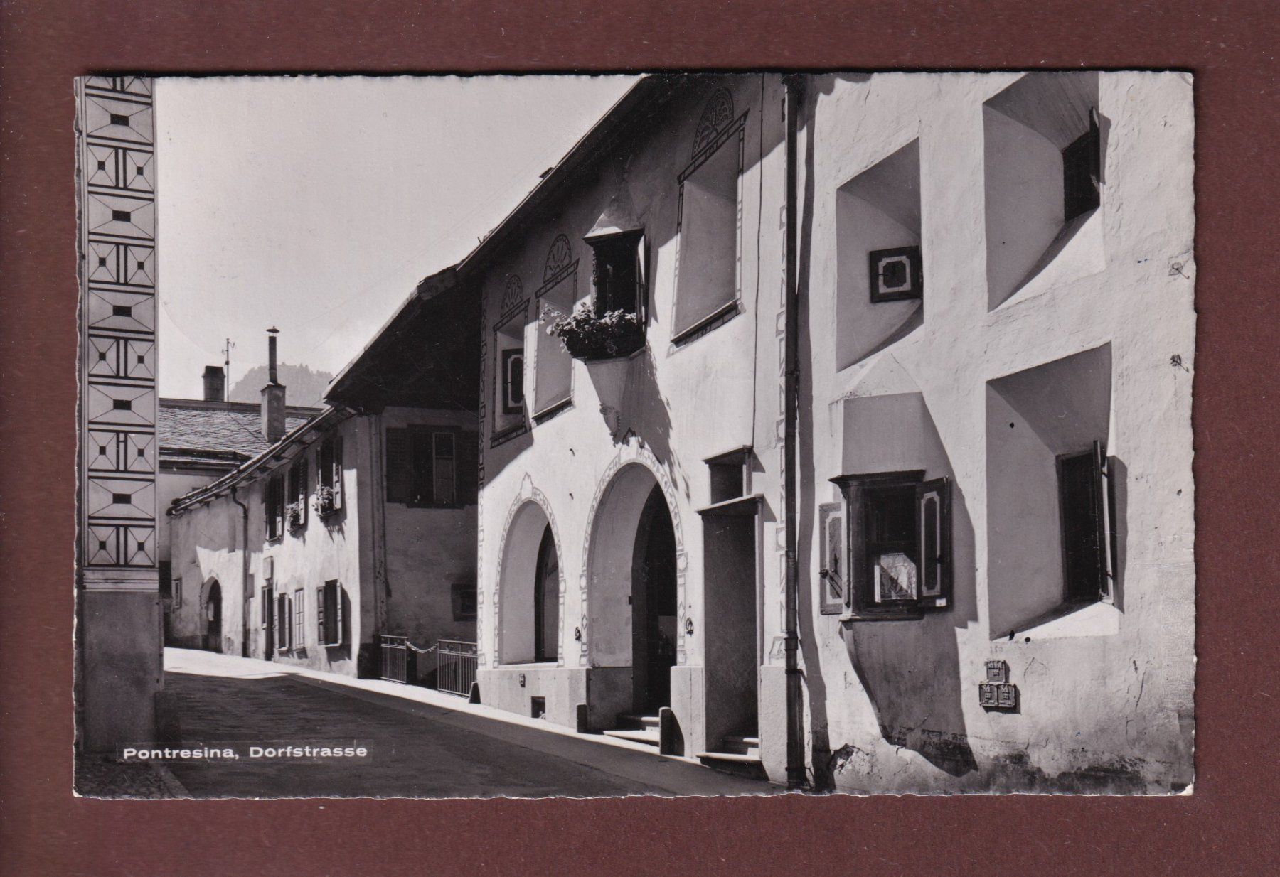 Cartoline postali: PONTRESINA - Dorfstrasse - 1956 – Usato da Pully venduto da nicecards