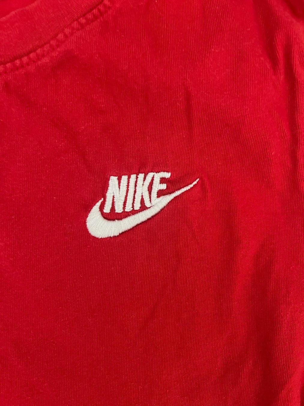 Nike Camicie, T-shirt & Polo: Nike T-Shirt Grösse 147 - 152, rot – Usato da Hochdorf venduto da seetaler12 3