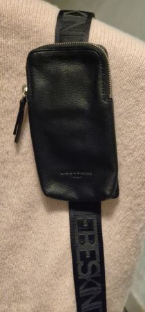NEU: Liebeskind Handytasche Umhängetasche in Leder schwarz