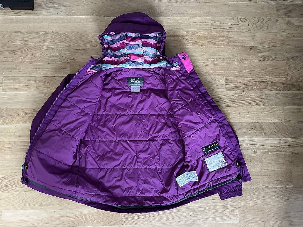 Vestes & Manteaux: Jacke Jack Wolfskin 152 – D'occasion à Luzern par La_Favorita 1