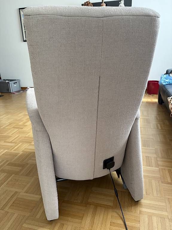 Poltrone: Relaxsessel mit Aufstehfunktion – Usato da Entlebuch venduto da Schoi1 2