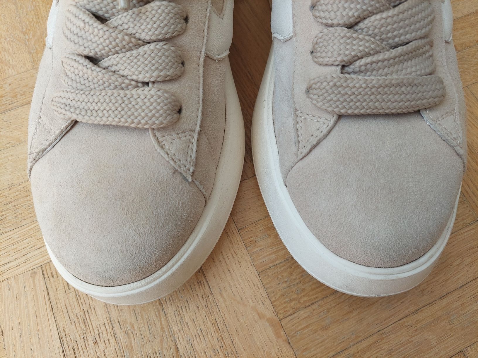 Hogan Damenschuhe: Hogan Sneaker Gr. 38 Beige/Weiss – Gebraucht aus Flims Dorf von Truemorish 8