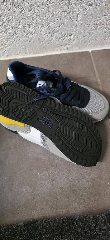Chaussures garçon: Pepe Jeans Sneaker Grösse 33 – D'occasion à Obergerlafingen par Nismo08 1