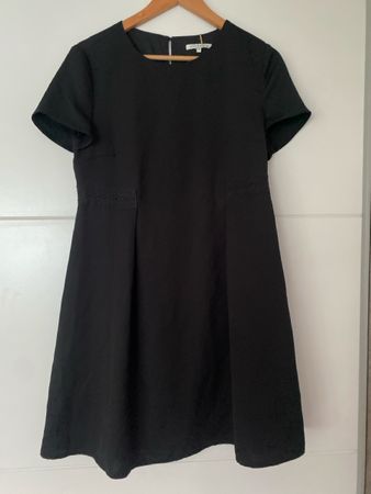 Kleid schwarz mint&berry Grösse 40