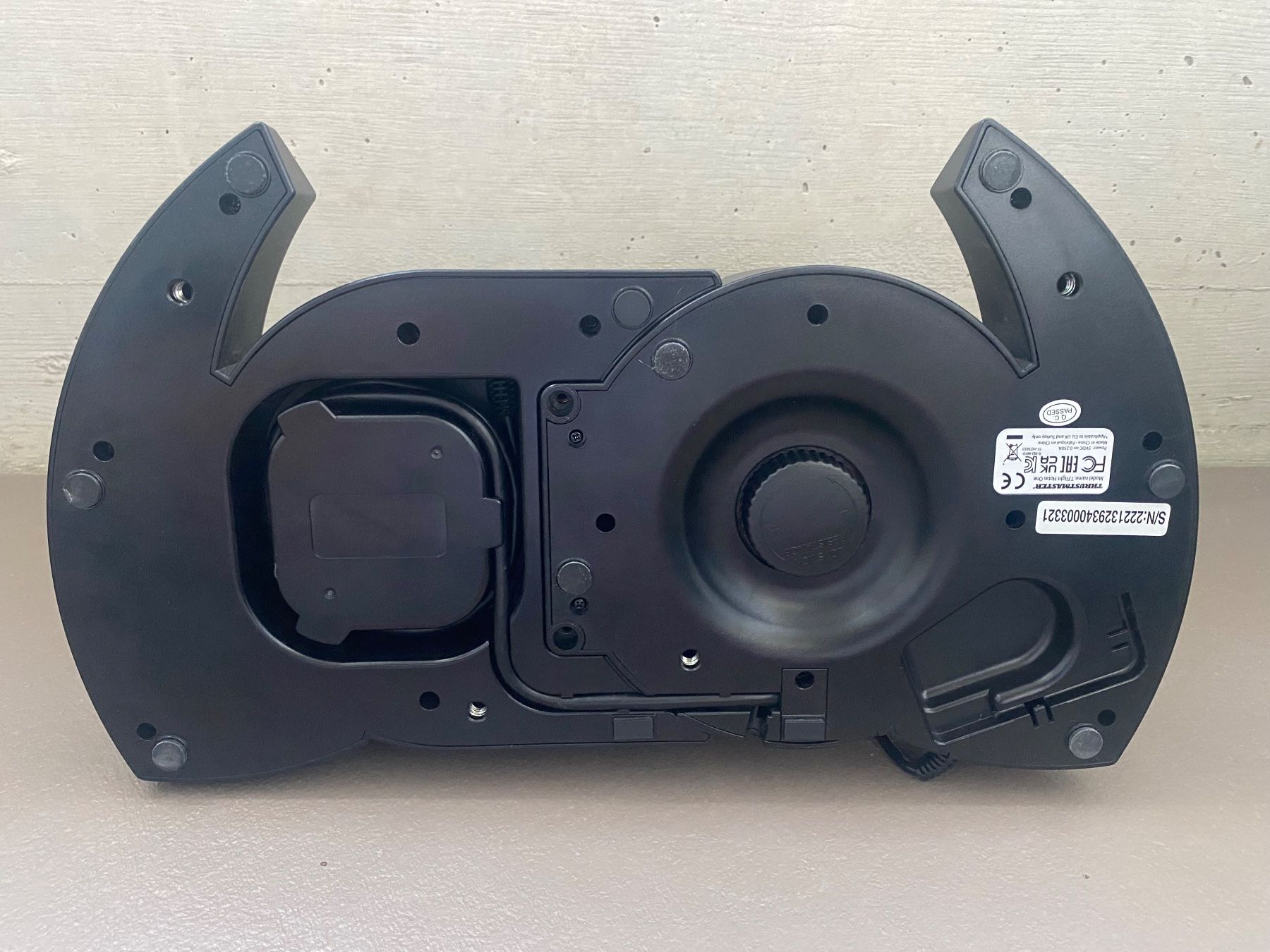 Thrustmaster Manettes: Thrustmaster T.Flight Hotas One pour XBOX et PC – Neuf (Voir description) à Villeret par Minigebe 5