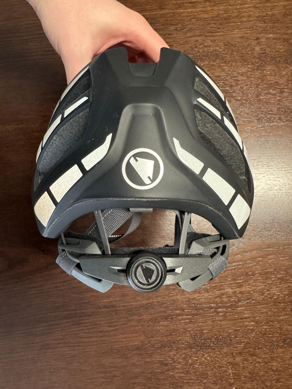 Caschi: Endura Fahrrad Helm – Usato da Zürich venduto da Secure 1