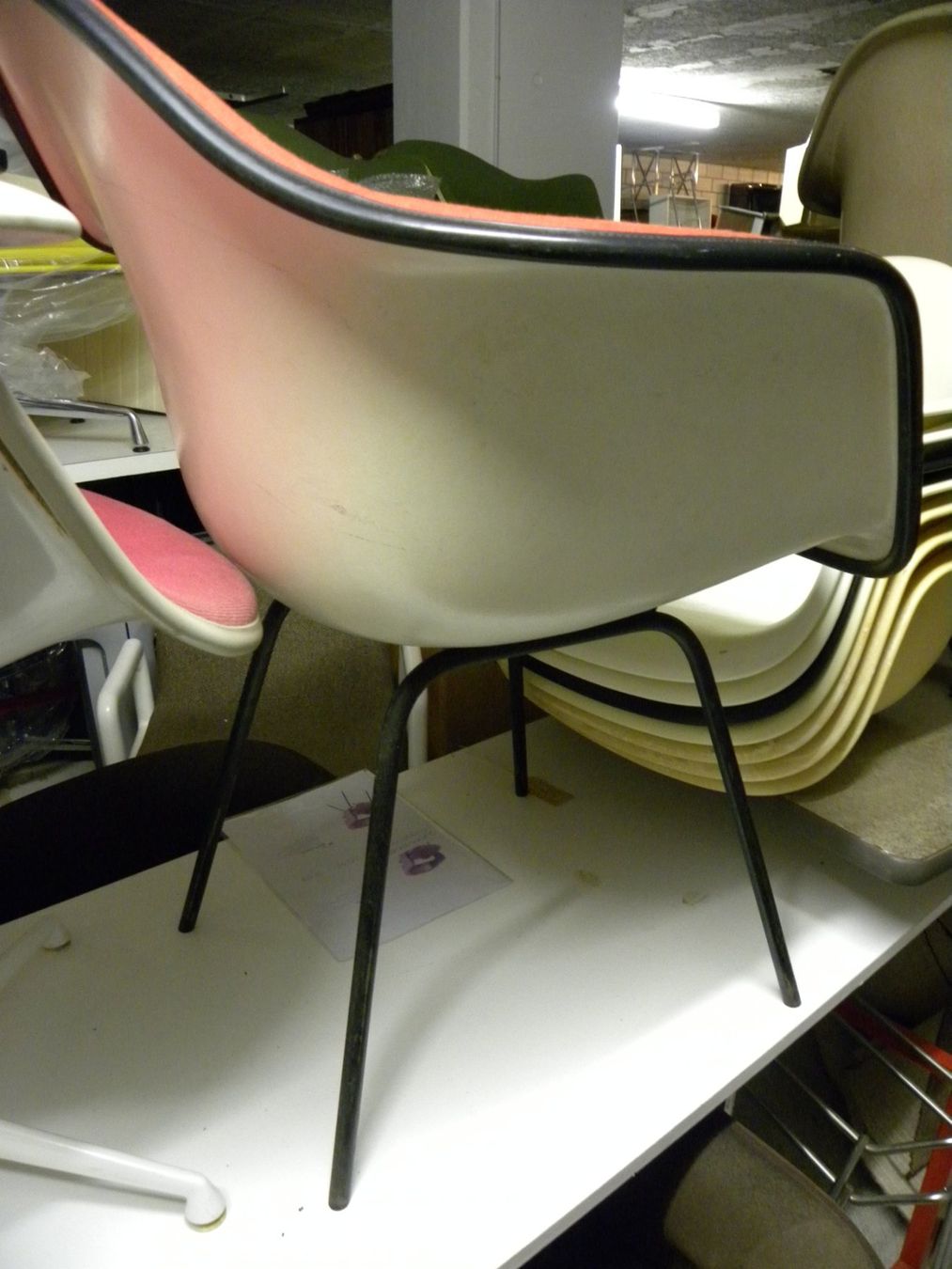Herman Miller Poltrone: EAMES HERMAN MILLER ARMCHAIR – Usato da Küsnacht ZH venduto da walterzingo 1