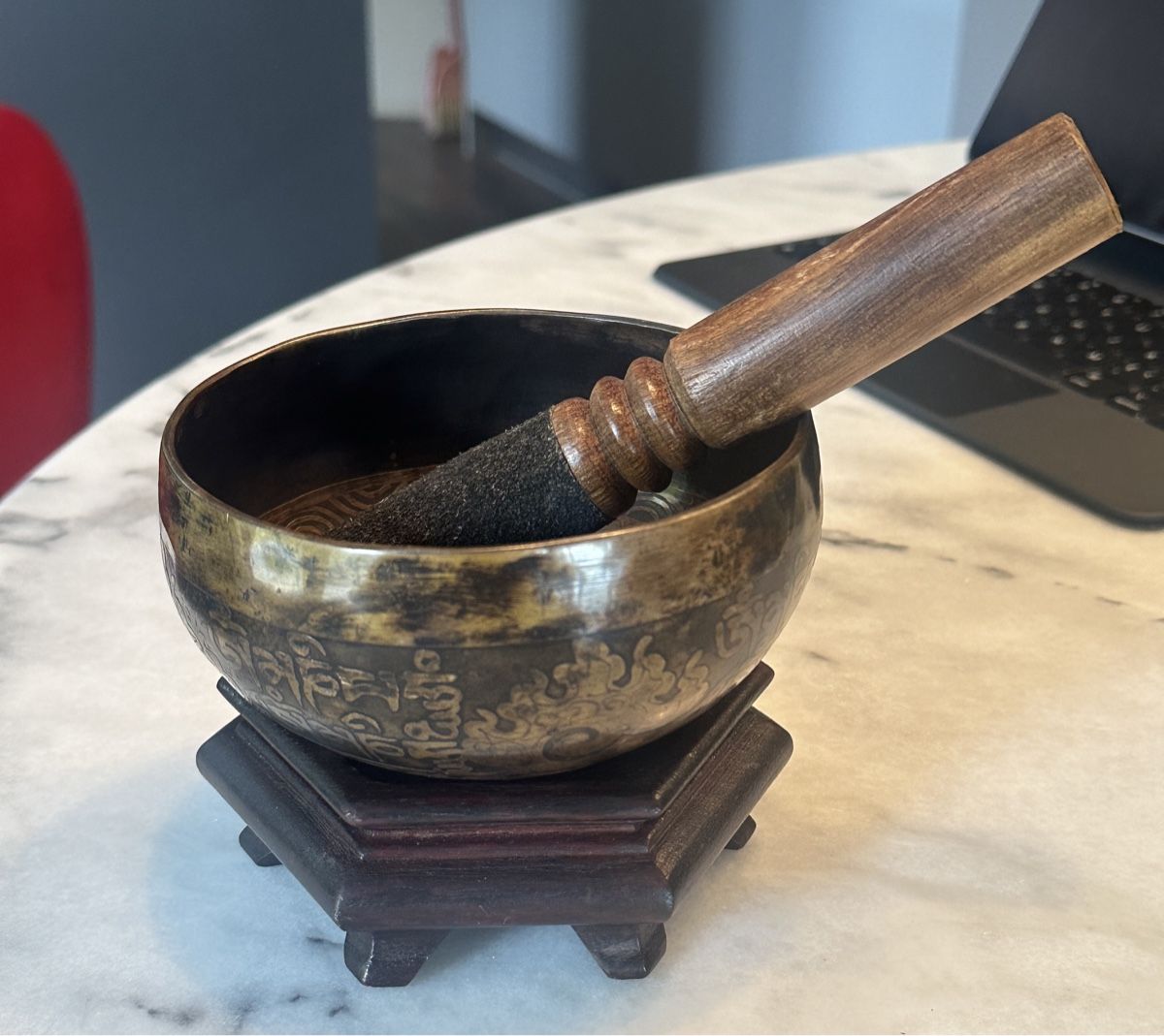 Strumenti musicali: Antike Klangschale – Usato da Aarburg venduto da Schatzaffe