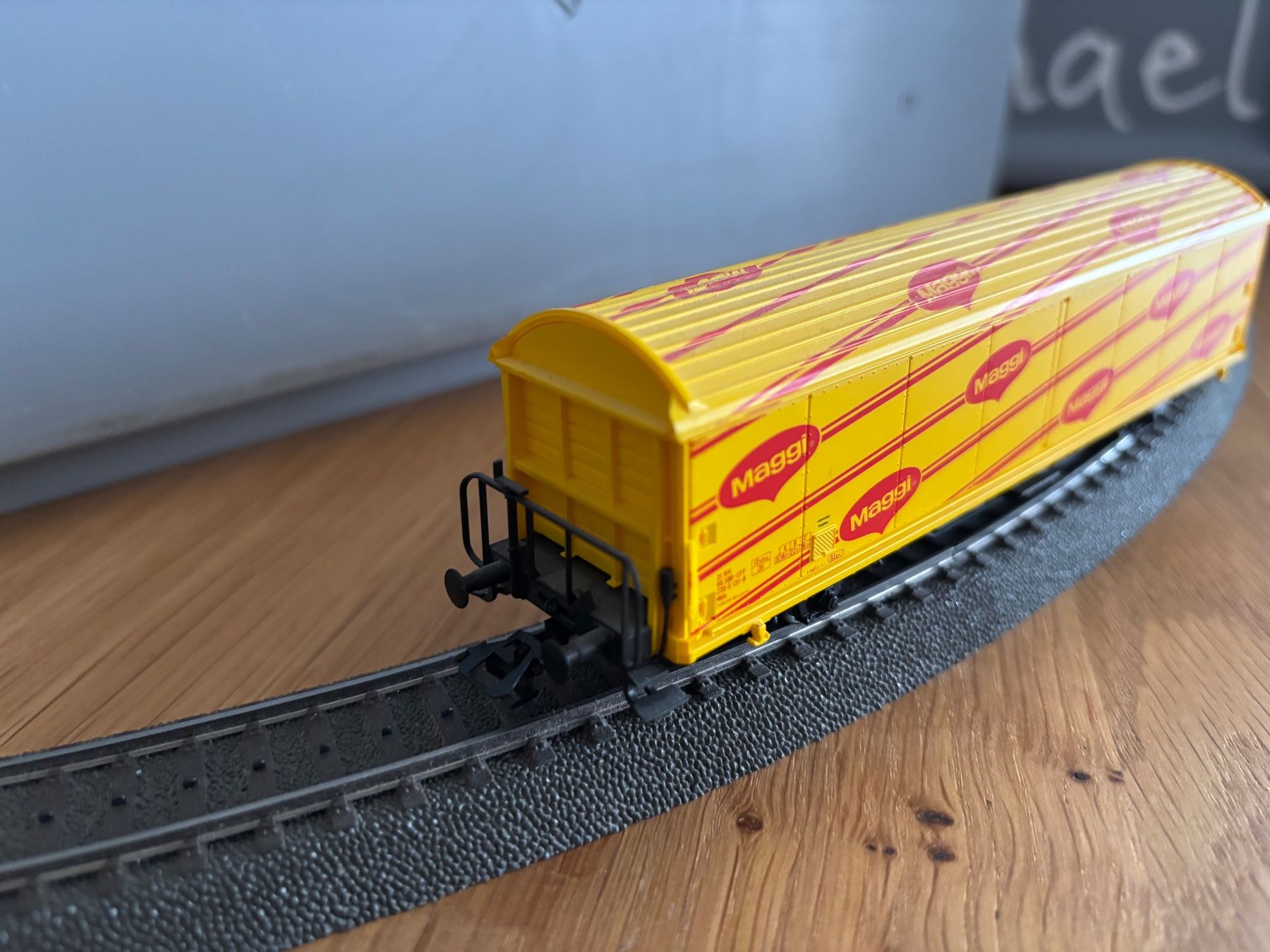 Märklin Modellini di ferrovie: Wagen Maggi - Märklin 4835 – Usato da Bremgarten AG venduto da Trombone98 1